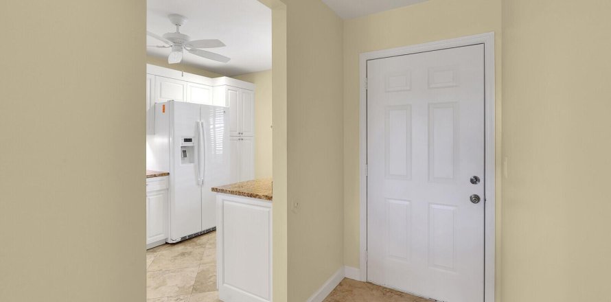 Condo in Hobe Sound, Florida, 2 bedrooms  № 1146621