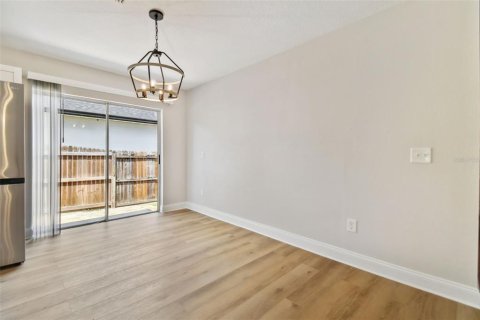 Casa en venta en Tampa, Florida, 3 dormitorios, 111.48 m2 № 1338336 - foto 12