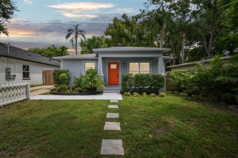 Casa en venta en Tampa, Florida, 3 dormitorios, 111.48 m2 № 1338336 - foto 4