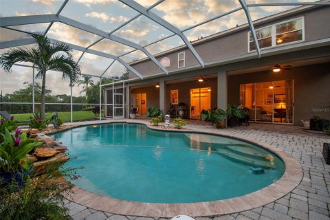 Casa en venta en Tampa, Florida, 5 dormitorios, 297.75 m2 № 1344247 - foto 4