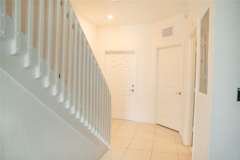 Townhouse in Miami, Florida 3 bedrooms, 123.37 sq.m. № 1207737 - photo 25