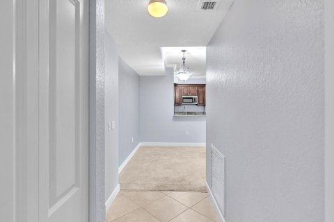 Condo in Boynton Beach, Florida, 2 bedrooms  № 1207774 - photo 7