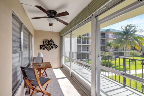 Copropriété à vendre à Deerfield Beach, Floride: 2 chambres, 97.55 m2 № 1207740 - photo 3