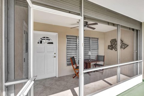 Copropriété à vendre à Deerfield Beach, Floride: 2 chambres, 97.55 m2 № 1207740 - photo 4