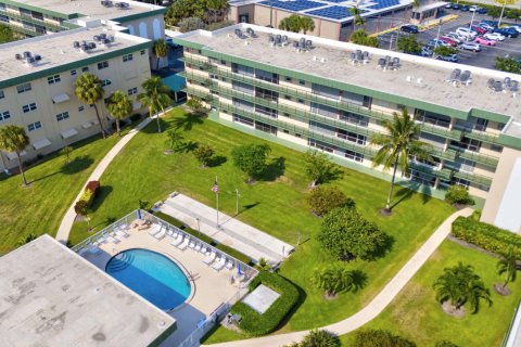 Copropriété à vendre à Deerfield Beach, Floride: 2 chambres, 97.55 m2 № 1207740 - photo 10