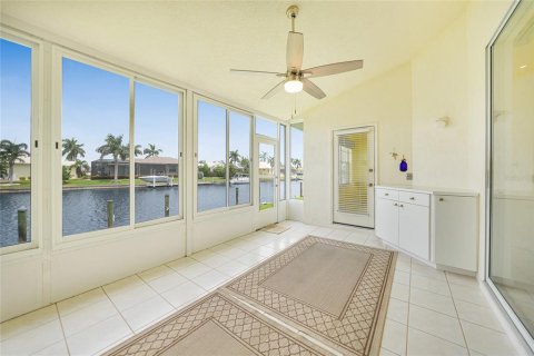 Villa ou maison à vendre à Punta Gorda, Floride: 3 chambres, 206.61 m2 № 1326385 - photo 4