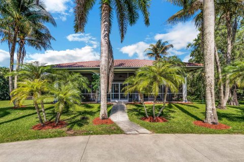 Villa ou maison à vendre à Loxahatchee Groves, Floride: 8 chambres, 698.63 m2 № 591690 - photo 7