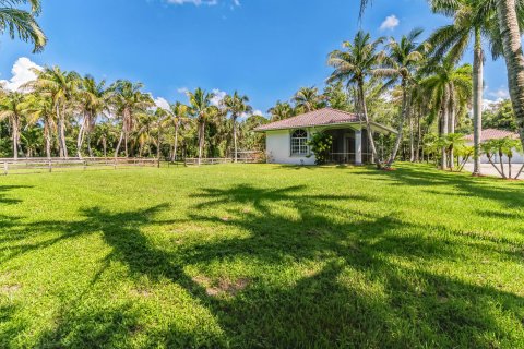 Villa ou maison à vendre à Loxahatchee Groves, Floride: 8 chambres, 698.63 m2 № 591690 - photo 8