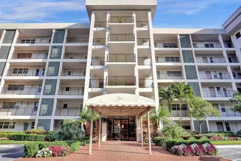 Copropriété à vendre à Pompano Beach, Floride: 1 chambre, 89.19 m2 № 1005359 - photo 1