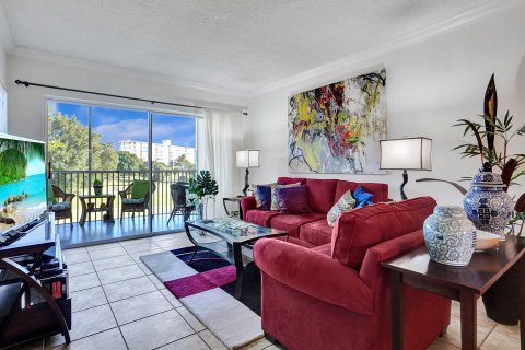 Condominio en venta en Pompano Beach, Florida, 1 dormitorio, 89.19 m2 № 1005359 - foto 16