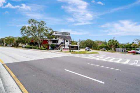Купить коммерческую недвижимость в Ларго, Флорида 198.81м2, № 950611 - фото 3