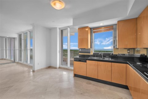 Copropriété à vendre à Key Biscayne, Floride: 3 chambres, 232.26 m2 № 1316287 - photo 17