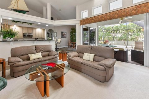 Villa ou maison à vendre à Punta Gorda, Floride: 3 chambres, 254.18 m2 № 1104964 - photo 4