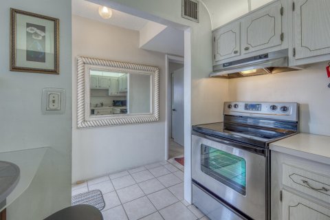 Condo in Lake Worth, Florida, 2 bedrooms  № 1159755 - photo 30