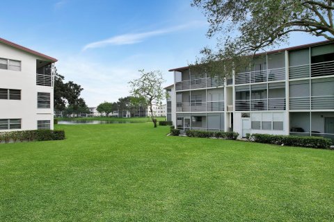 Copropriété à vendre à Boca Raton, Floride: 2 chambres, 77.57 m2 № 1159835 - photo 8