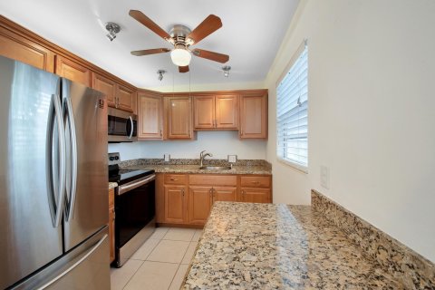 Condo in Boca Raton, Florida, 2 bedrooms  № 1159835 - photo 16