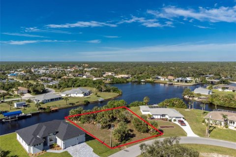 Terreno en venta en Port Charlotte, Florida № 885374 - foto 9