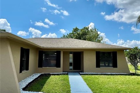 House in Kissimmee, Florida 3 bedrooms, 127.46 sq.m. № 1326822 - photo 3