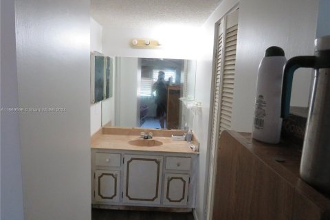 Condominio en venta en Lauderhill, Florida, 3 dormitorios, 130.06 m2 № 1389761 - foto 11