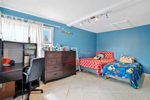 Casa en venta en Pompano Beach, Florida, 3 dormitorios № 911445 - foto 16