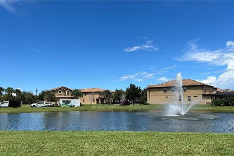 Villa ou maison à vendre à Kissimmee, Floride: 9 chambres, 407.93 m2 № 1342097 - photo 5