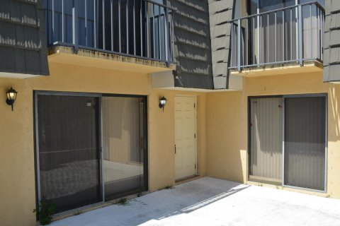 Townhouse in West Palm Beach, Florida 2 bedrooms, 114.83 sq.m. № 1187243 - photo 6