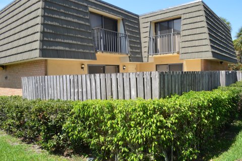 Touwnhouse à vendre à West Palm Beach, Floride: 2 chambres, 114.83 m2 № 1187243 - photo 3