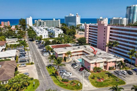 Condominio en venta en Pompano Beach, Florida, 2 dormitorios, 99.41 m2 № 880934 - foto 2