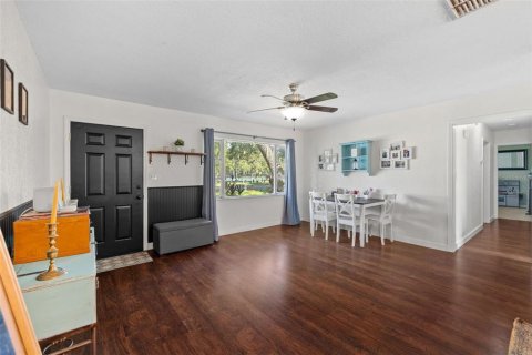 House in Tampa, Florida 3 bedrooms, 146.41 sq.m. № 1311692 - photo 17