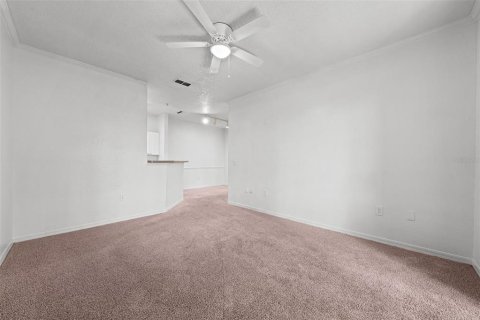 Condo in Tampa, Florida, 1 bedroom  № 1378508 - photo 7