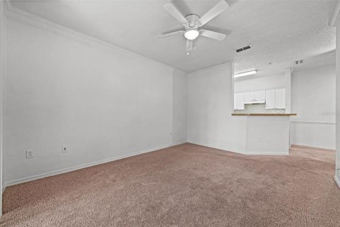 Condo in Tampa, Florida, 1 bedroom  № 1378508 - photo 8