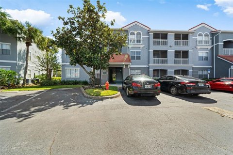 Condo in Tampa, Florida, 1 bedroom  № 1378508 - photo 23