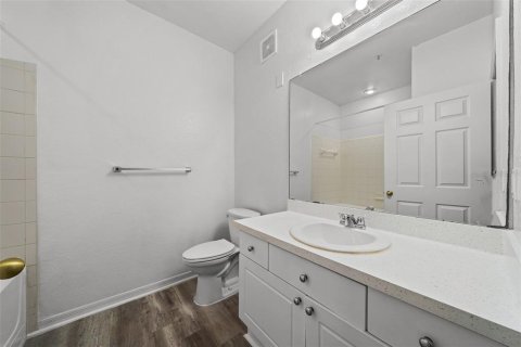 Condo in Tampa, Florida, 1 bedroom  № 1378508 - photo 12