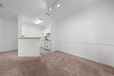 Condo in Tampa, Florida, 1 bedroom  № 1378508 - photo 6