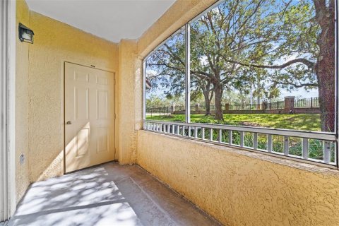 Condo in Tampa, Florida, 1 bedroom  № 1378508 - photo 19