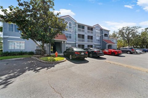 Condo in Tampa, Florida, 1 bedroom  № 1378508 - photo 24