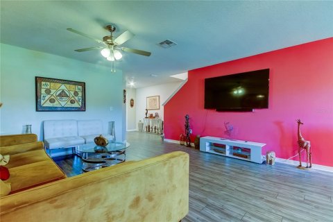 Adosado en venta en Tampa, Florida, 3 dormitorios, 158.77 m2 № 1378446 - foto 6