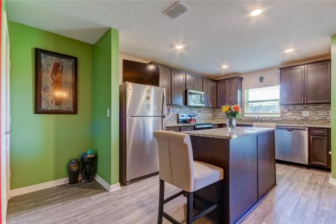 Adosado en venta en Tampa, Florida, 3 dormitorios, 158.77 m2 № 1378446 - foto 9