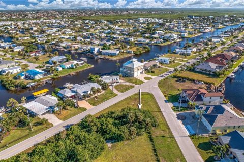 Terreno en venta en Punta Gorda, Florida № 1147868 - foto 3