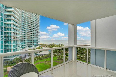 Condominio en venta en Bal Harbour, Florida, 2 dormitorios, 98.1 m2 № 1240237 - foto 22