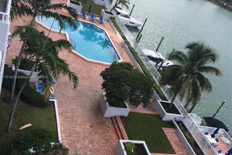 Condominio en venta en Miami Beach, Florida, 1 dormitorio, 83.61 m2 № 1240239 - foto 19