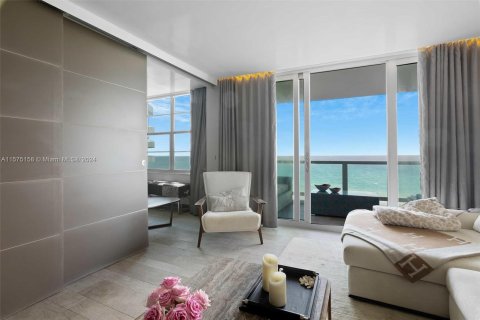 Condo in Miami Beach, Florida, 2 bedrooms  № 1140792 - photo 4