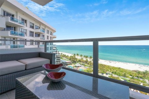 Condo in Miami Beach, Florida, 2 bedrooms  № 1140792 - photo 15