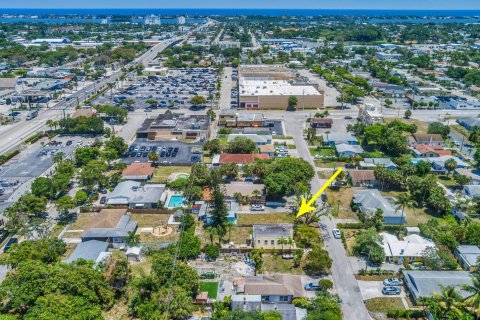 House in West Palm Beach, Florida 3 bedrooms, 78.13 sq.m. № 1172277 - photo 2