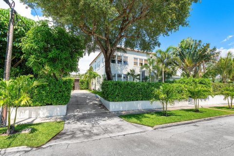 Villa ou maison à vendre à West Palm Beach, Floride: 6 chambres, 326.55 m2 № 1172278 - photo 10