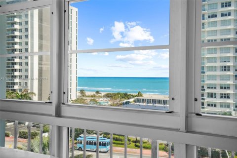 Copropriété à vendre à Miami Beach, Floride: 2 chambres, 179.77 m2 № 1209585 - photo 6