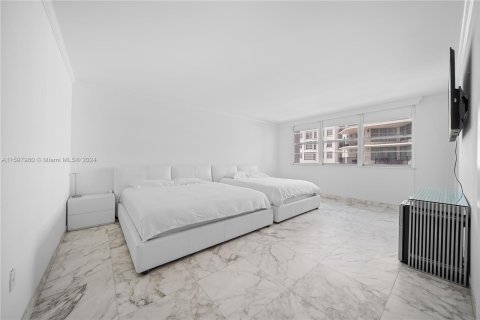 Condominio en venta en Miami Beach, Florida, 2 dormitorios, 179.77 m2 № 1209585 - foto 11