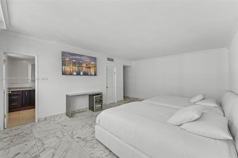 Copropriété à vendre à Miami Beach, Floride: 2 chambres, 179.77 m2 № 1209585 - photo 12