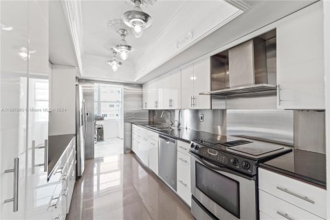 Copropriété à vendre à Miami Beach, Floride: 2 chambres, 179.77 m2 № 1209585 - photo 7