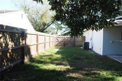 Villa ou maison à louer à Lakeland, Floride: 2 chambres, 90.12 m2 № 1358135 - photo 26